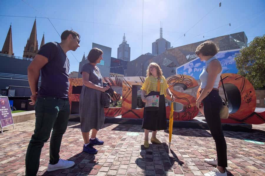 Melbourne: Original Lanes & Arcades Walk (max 8 guests only) - Photo spots and “slow down” architecture moments