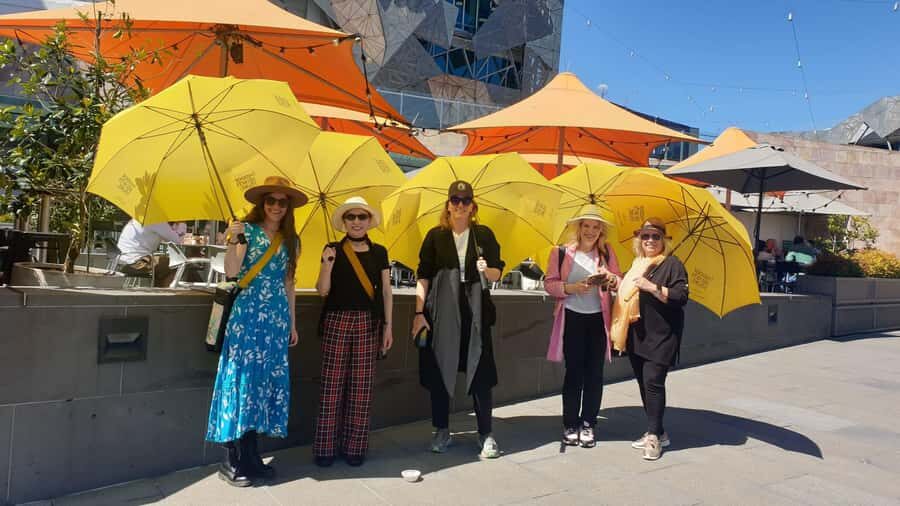 Melbourne: Original Lanes & Arcades Walk (max 8 guests only) - Weather, umbrellas, and what to actually pack