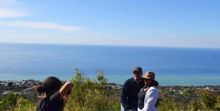 Melbourne: Peninsula Sightseeing Driving Day Tour - Arthurs Seat: lookouts, a short walk, and a real view gamble