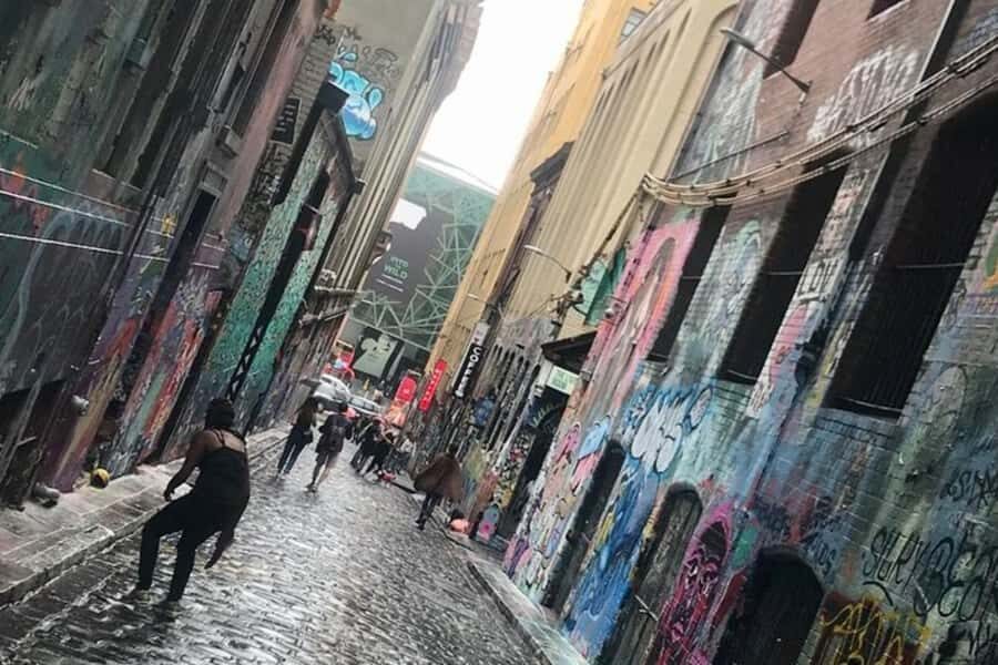 Melbourne: Private Custom Walking Tour with Local Guide - Melbourne laneways: why a local guide beats wandering blindly
