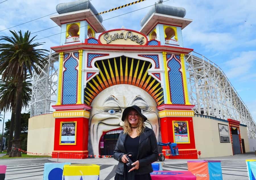 Melbourne: Private Melbourne City Tour with Stops - Dendy Street Beach and the bathing huts: the detail that makes this tour memorable