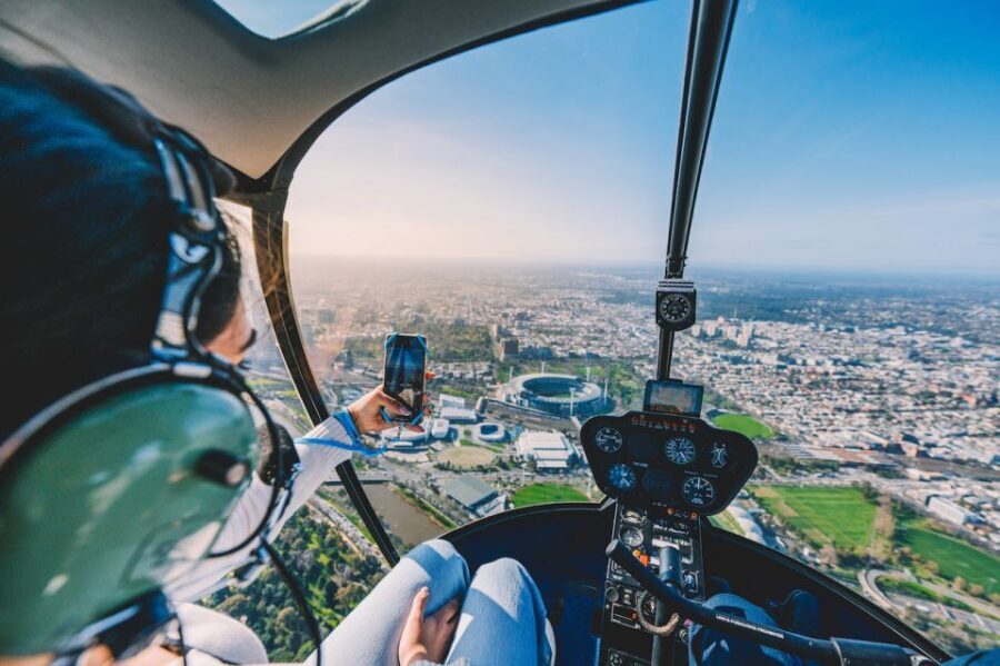 Melbourne: Private Yarra Valley Winery Lunch by Helicopter - From Hangar 81 to the Skies Above Melbourne