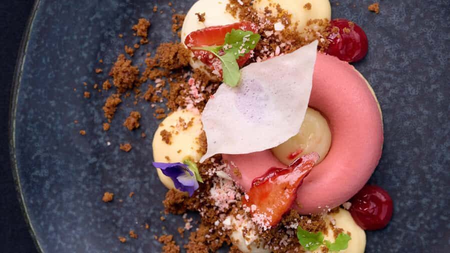 Melbourne: Skydeck and Altitude Dining Experience - Chef Renee Martillano’s menu: what to watch for