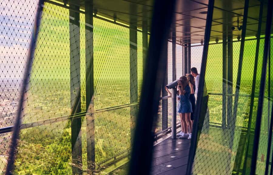 Melbourne Skydeck Max VR Admission - Bar 88 $5 credit: snack plans that won’t slow you down