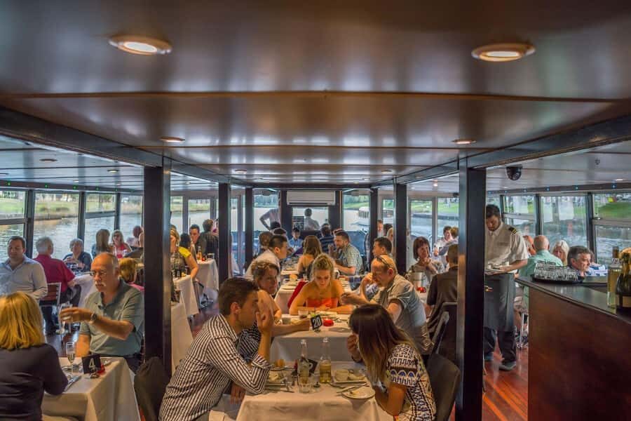 Melbourne: Spirit Of Melbourne Yarra River Lunch Cruise - Getting on Board at Flinders Street: Where to Meet and What to Plan For
