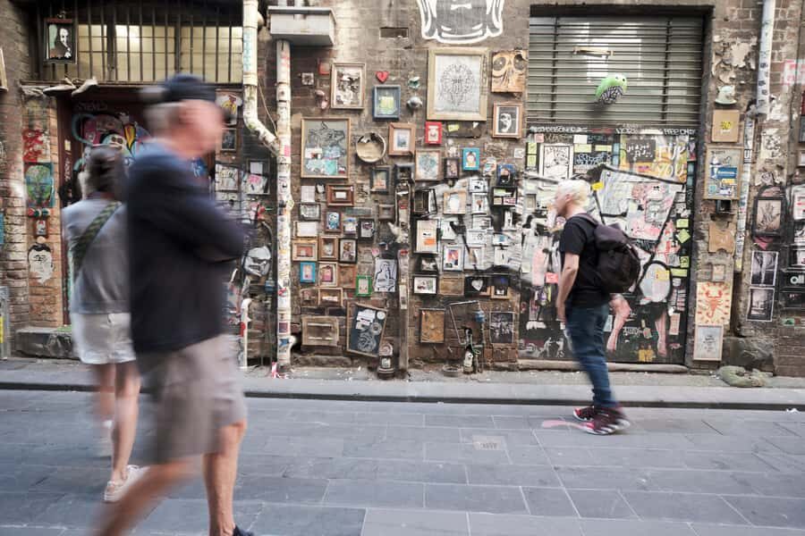 Melbourne: Street Art Walking Tour with a Street Artist - Blender Studios finish: studio tour, meeting artists, and seeing work in progress