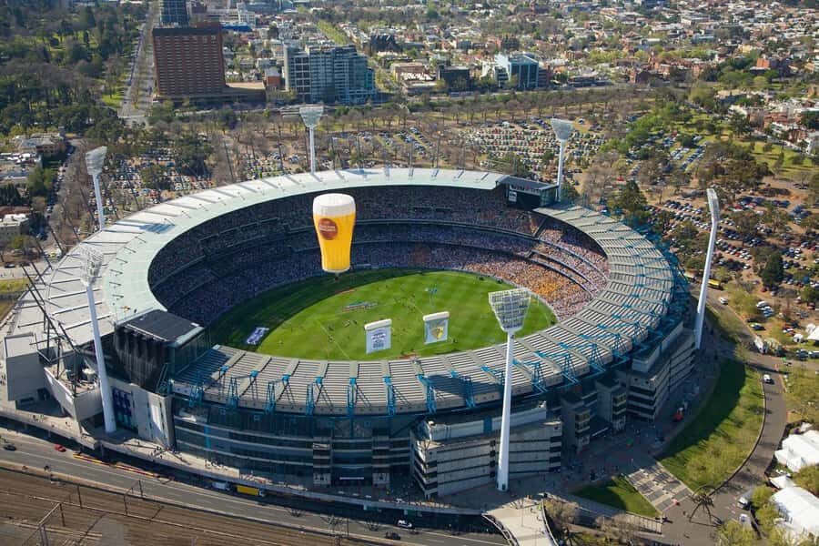 Melbourne: Sunrise Hot Air Balloon Experience with Breakfast - In-flight photos and the keep-sake strategy