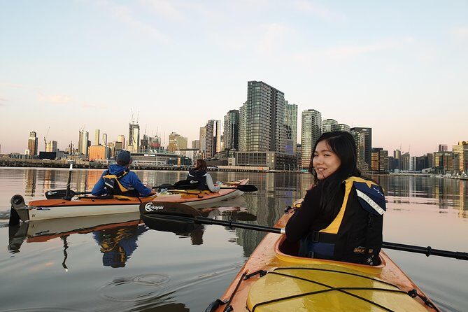 Melbourne Sunset Kayaking Experience with Dinner - Princess Bridge and Victoria Harbour: finishing the loop with skyline drama