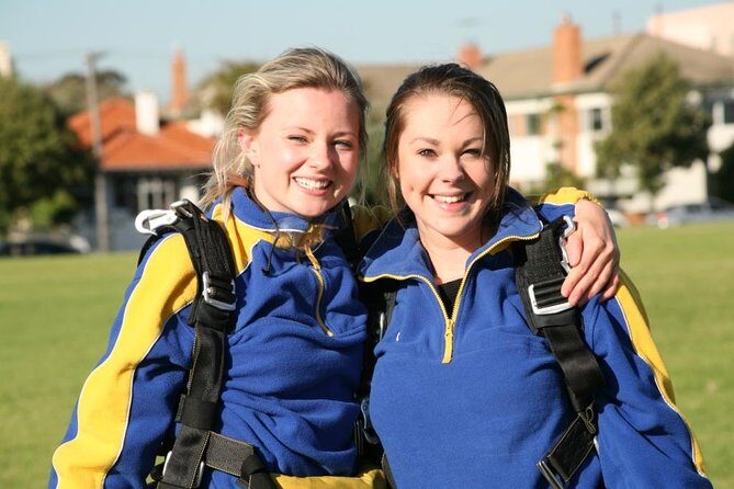 Melbourne: Tandem Skydive Experience over St. Kilda Beach - Weather and delays: how to plan when the sky won’t cooperate