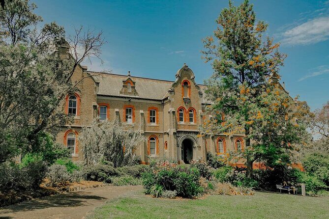 Melbourne Tour: Walk the Yarra & Heritage Convent Experience - Pace, gear, and who this 8:00am Yarra tour suits