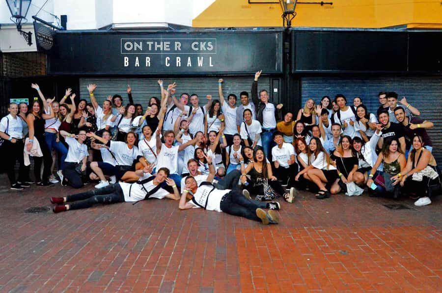 Melbourne: Weekly Bar Crawl: 5 Free shots, Club Entry - How the night runs: shots, multiple venues, and a club finale