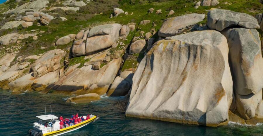 Melbourne: Wilsons Promontory Morning Wilderness Cruise - Norman Beach and Mount Oberon: prehistoric boulders meet white quartz sand