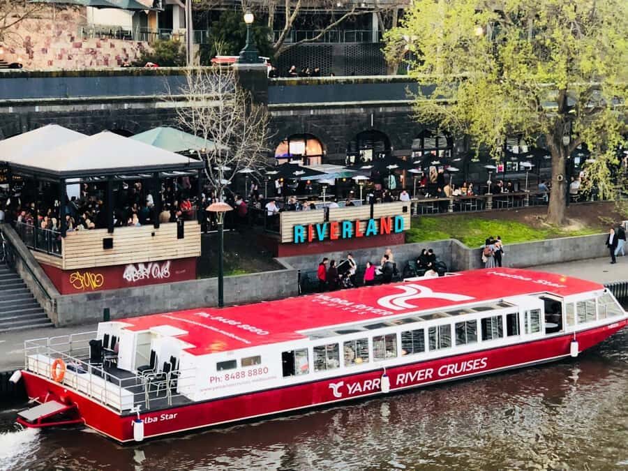Melbourne: Yarra River Sightseeing Cruise - Getting on at Federation Wharf, Berth 2
