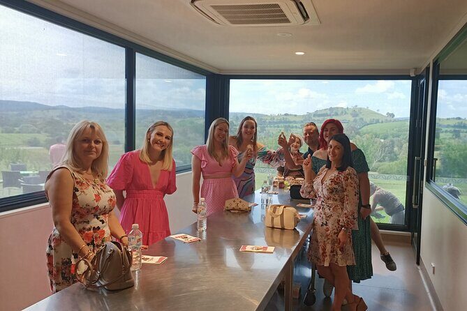 Melbourne: Yarra Valley Wine, Gin, Whisky and Chocolate Tour - Domaine Chandon: the sparkling wine photo stop