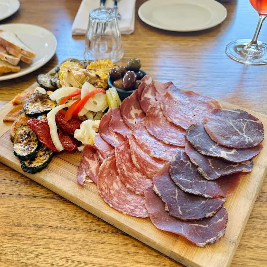 Melbourne: Yarra Valley Wine Tour + Lunch & Gin/Beer Option - Stop 1: Yering Station Tastings That Set the Tone