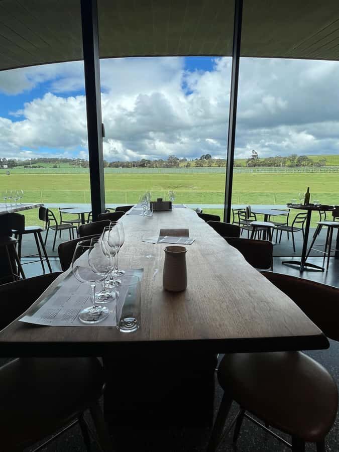 Melbourne: Yarra Valley Wineries Private Day Tour - TarraWarra Estate: Photos, Then a 40-Minute Wine Window