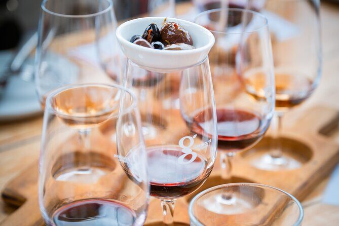 Mornington Peninsula Small Group Thermal Springs w/ Lunch & Wine - Green Olive Estate at Red Hill: Grazing Lunch and a Personal Wine Paddle