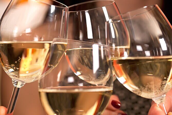 Mornington Peninsula Winery Bus Tour including lunch with a glass of wine - Price and what you’re really paying for