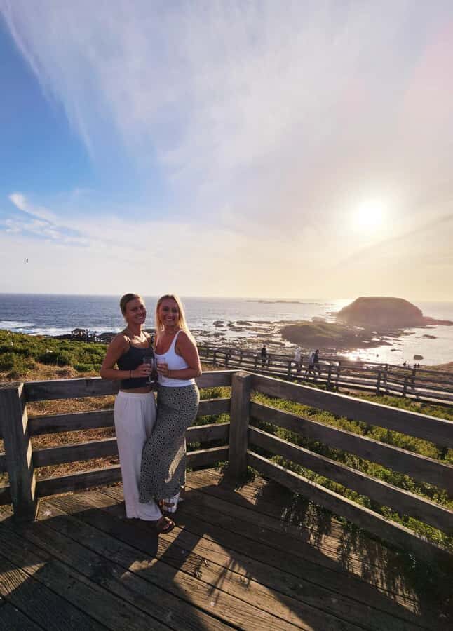 Phillip Island: Wine, Wildlife & Penguins with Gourmet Feast - Ventnor wine tasting at Phillip Island Winery: food, pacing, and pairing