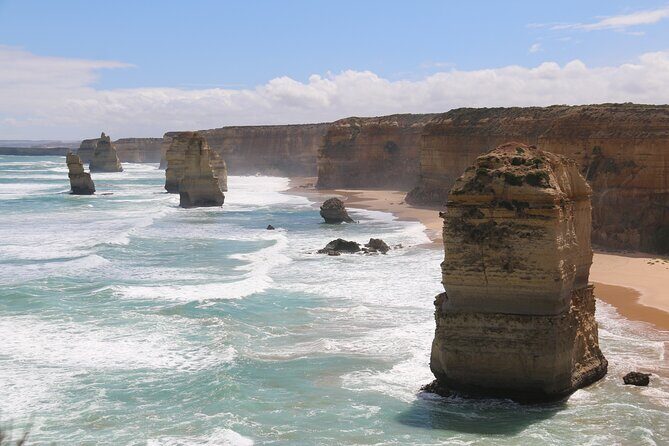 Private and Customised Great Ocean Road and Luxury Tour - Beating crowds with photo stops: Great Ocean Road Memorial Archway and Teddy’s Lookout