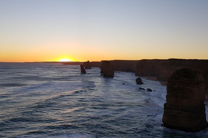 Private and Customised Great Ocean Road and Luxury Tour - Loch Ard Gorge: nature’s wall of rock before the big finale