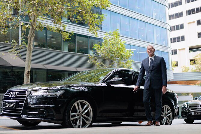 Private Luxury Transfer from Melbourne CBD to Melbourne Airport - Price and value: $106.15 per group up to 3