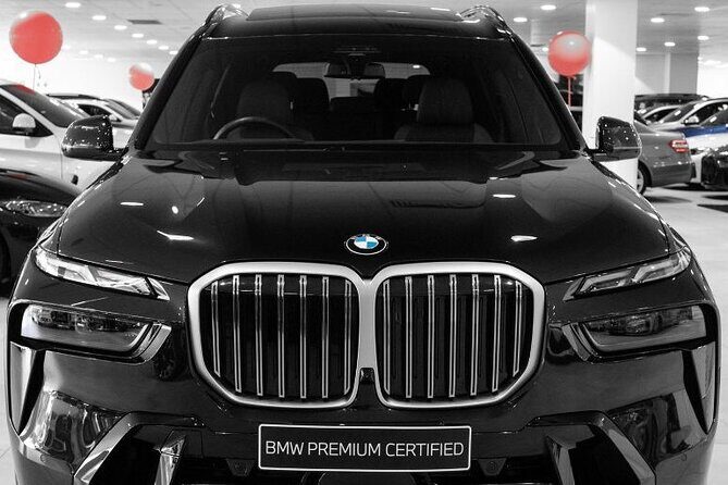 Private Melbourne Airport Transfers To City (Sedan, SUV, or Van) - Pickup at Melbourne Airport: meet, greet, then go