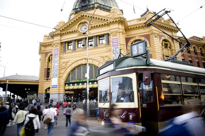 Private Melbourne City Sights - Morning Tour - City icons: from Federation Square to Flinders Street and the Exhibition Building