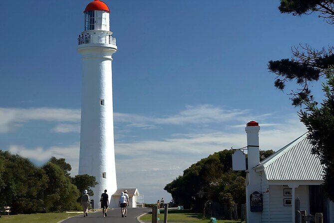Reimagined Great Ocean Road 1-Day Tour from Melbourne - Great Ocean Road Memorial Archway at Eastern View: Photo Moment With Meaning