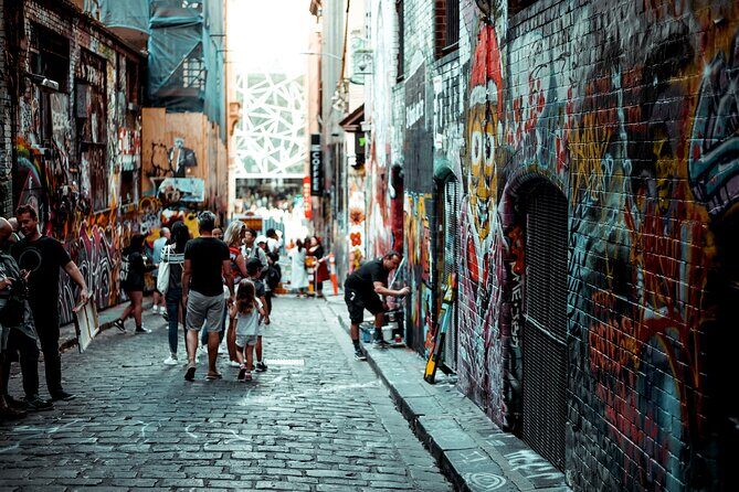 Self-Guided Street Art Tour in Melbourne with Fun Cryptic Clues - How the cryptic clue format turns lanes into a game