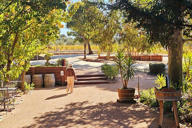 Small-Group Murray River Adventure - Paddle Steamer & Wildlife - Port of Echuca Wharf and PS Canberra: the one-hour cruise that ties it together