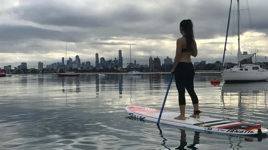 St Kilda: Group Lesson for Stand-Up Paddleboarding - The 90-minute flow: how you go from standing to paddling effectively
