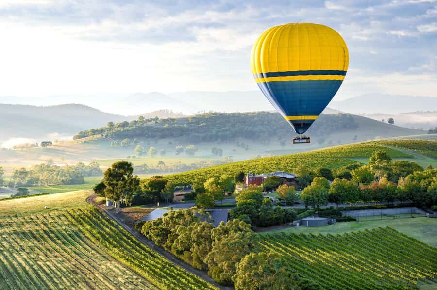 Yarra Valley: Hot Air Balloon Flight & Buffet Breakfast - Pregnancy and fitness limits you should respect
