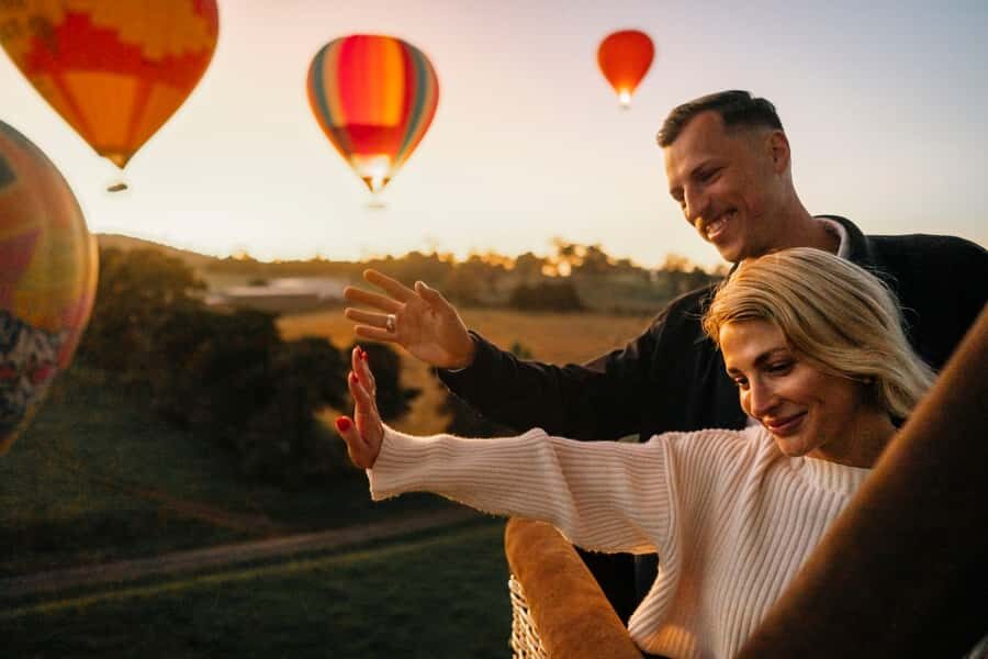 Yarra Valley: Hot Air Balloon with Breakfast & CBD Transfers - From Melbourne CBD to Balgownie Estate: The Morning Flow