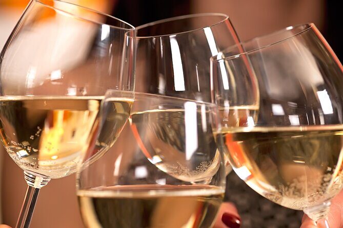 Yarra Valley Wine Tour inc lunch with a glass of wine, tastings and chocolate - Price and value: what $125.52 really covers in a wine-day world